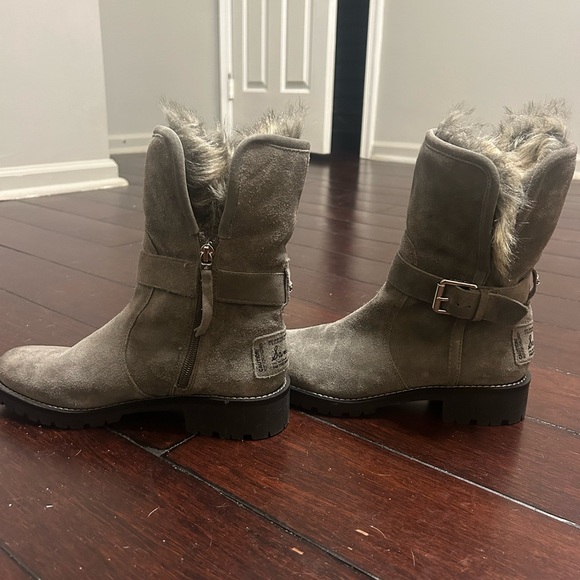 Sam Edelman Size 7. Gray suede , worn once. - Picture 2 of 5